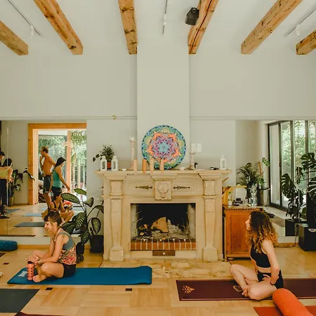 Blisshouse Luxurious Calm And Energetic Spot Near By Surrounded By The Forest Where Will Find Your Peace And Your People *