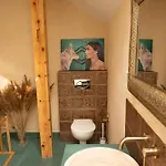 Blisshouse Luxurious Calm And Energetic Spot Near By Surrounded By The Forest Where Will Find Your Peace And Your People *