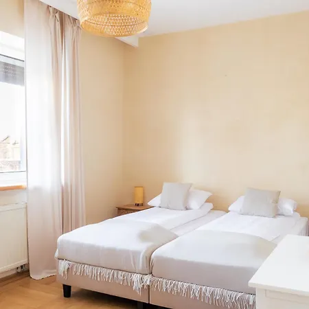 Guest house Blisshouse Luxurious Calm And Energetic Spot Near By Surrounded By The Forest Where Will Find Your Peace And Your People Krakow