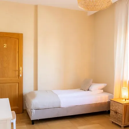 Guest house Blisshouse Luxurious Calm And Energetic Spot Near By Surrounded By The Forest Where Will Find Your Peace And Your People