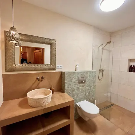 Blisshouse Luxurious Calm And Energetic Spot Near By Surrounded By The Forest Where Will Find Your Peace And Your People Guest house Krakow
