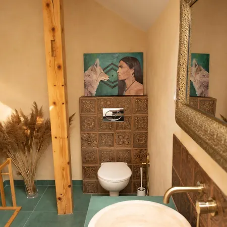 Blisshouse Luxurious Calm And Energetic Spot Near By Surrounded By The Forest Where Will Find Your Peace And Your People *