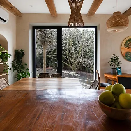 Guest house Blisshouse Luxurious Calm And Energetic Spot Near By Surrounded By The Forest Where Will Find Your Peace And Your People Krakow