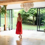 Guest house Blisshouse Luxurious Calm And Energetic Spot Near By Surrounded By The Forest Where Will Find Your Peace And Your People Krakow