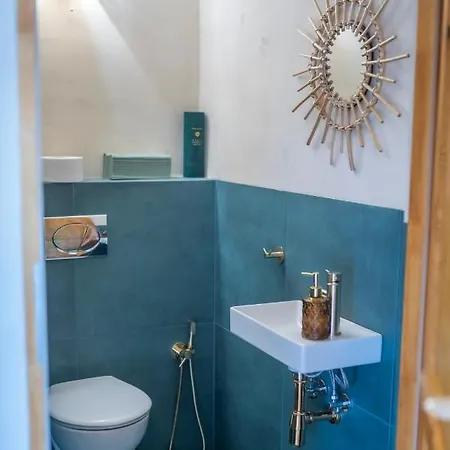 Blisshouse Luxurious Calm And Energetic Spot Near By Surrounded By The Forest Where Will Find Your Peace And Your People *