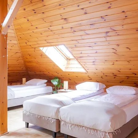 Pensjonat Blisshouse Luxurious Calm And Energetic Spot Near By Surrounded By The Forest Where Will Find Your Peace And Your People *