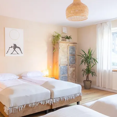 Blisshouse Luxurious Calm And Energetic Spot Near By Surrounded By The Forest Where Will Find Your Peace And Your People *