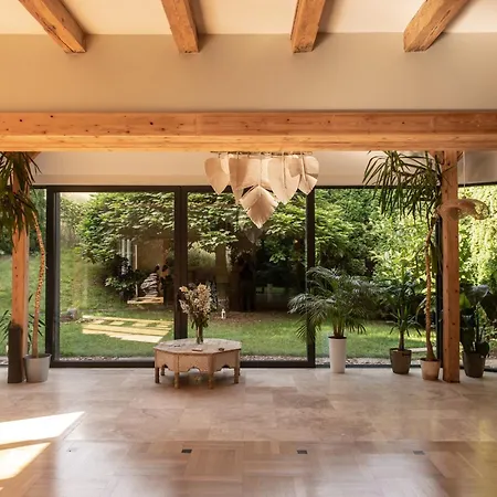 Blisshouse Luxurious Calm And Energetic Spot Near By Surrounded By The Forest Where Will Find Your Peace And Your People Pensjonat Kraków