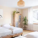Blisshouse Luxurious Calm And Energetic Spot Near By Surrounded By The Forest Where Will Find Your Peace And Your People Vendégház *