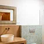 Pensión Blisshouse Luxurious Calm And Energetic Spot Near By Surrounded By The Forest Where Will Find Your Peace And Your People